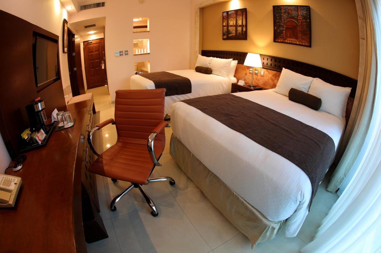 Wyndham Mérida Extérieur photo