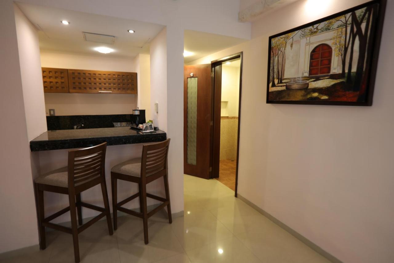 Wyndham Mérida Extérieur photo