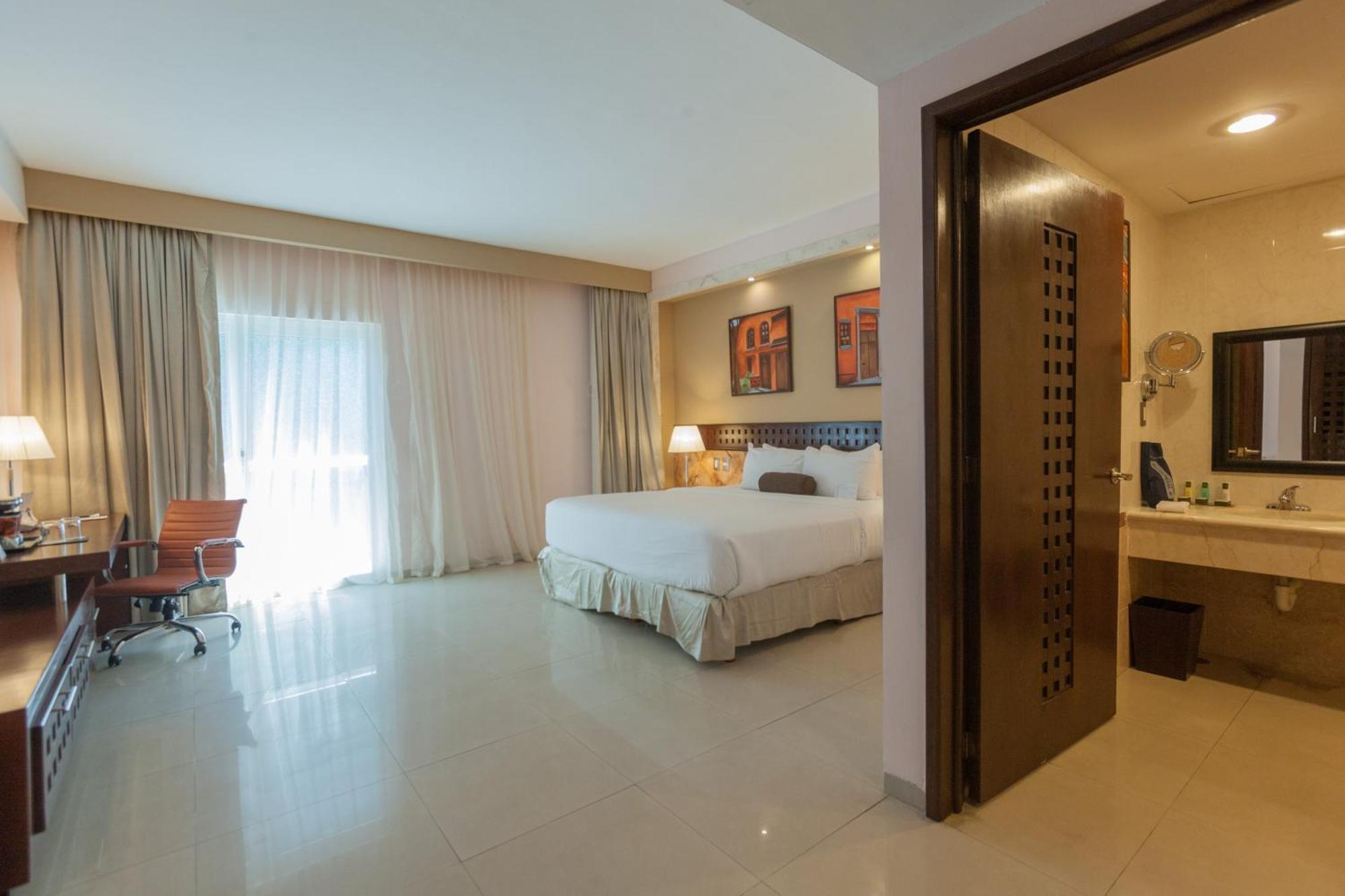 Wyndham Mérida Extérieur photo