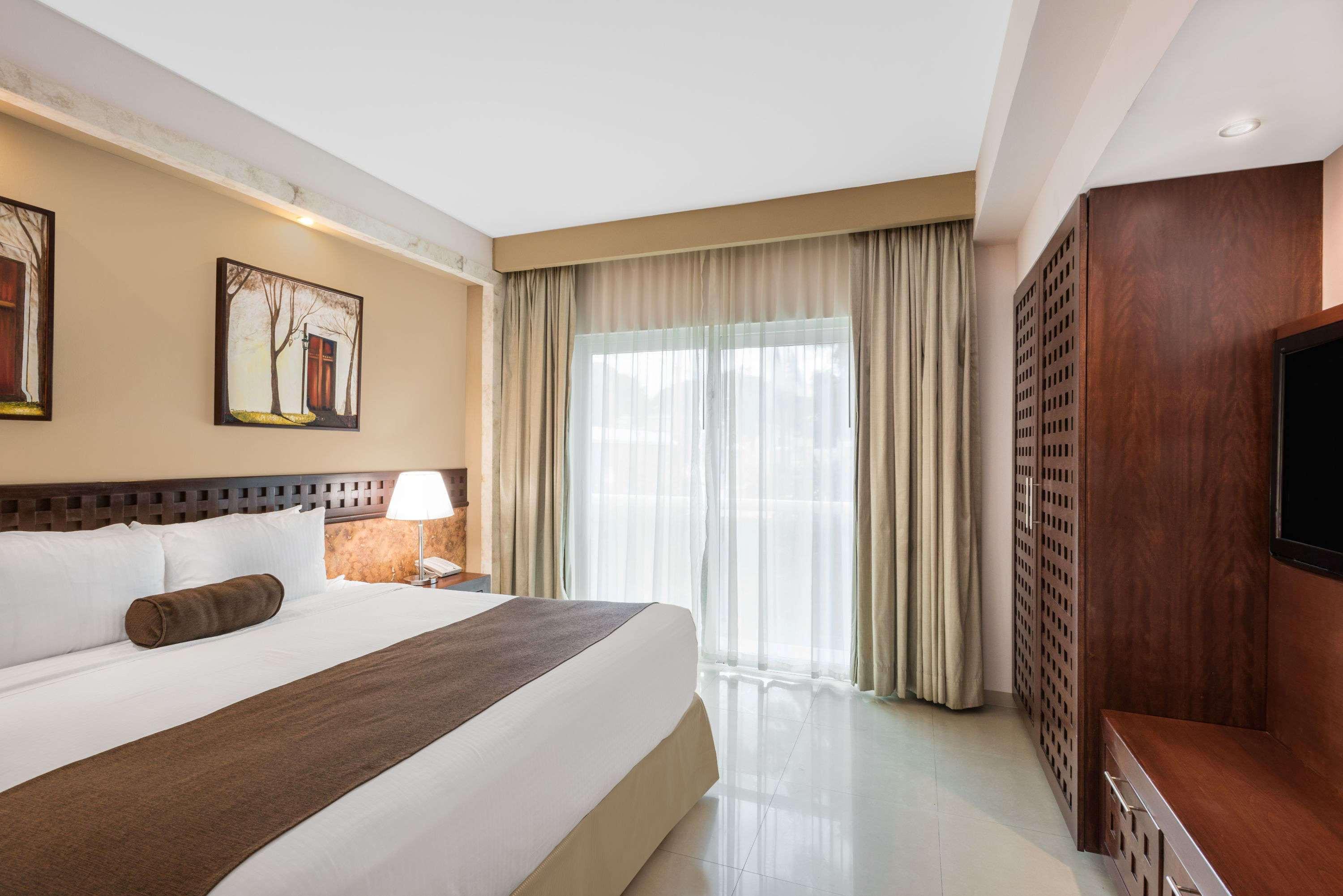 Wyndham Mérida Extérieur photo