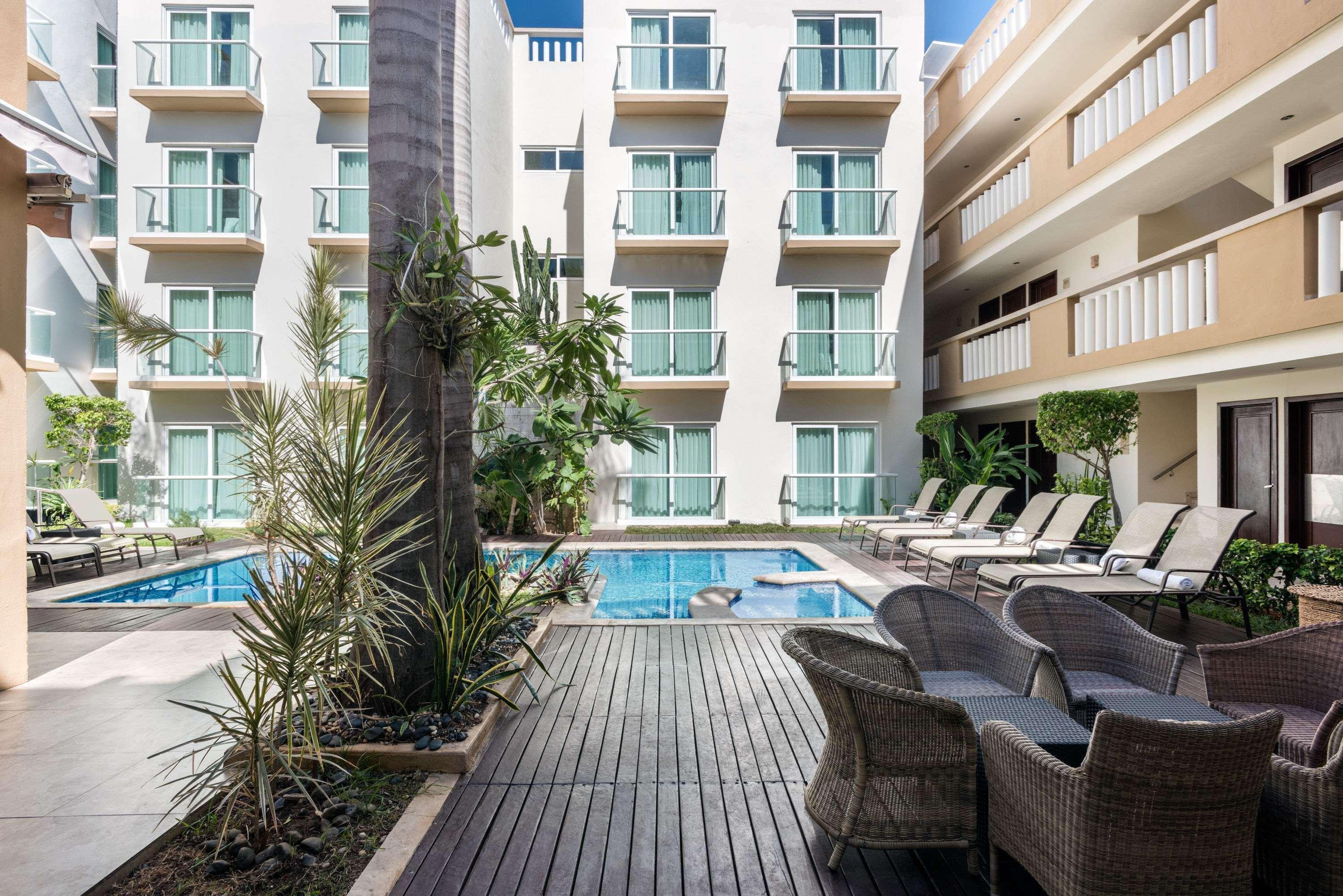Wyndham Mérida Extérieur photo