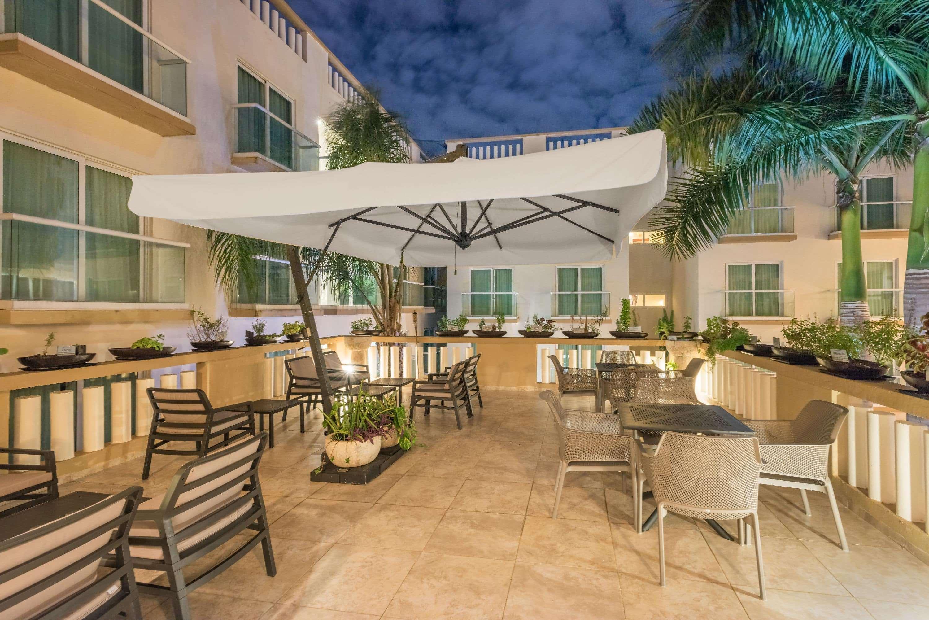 Wyndham Mérida Extérieur photo