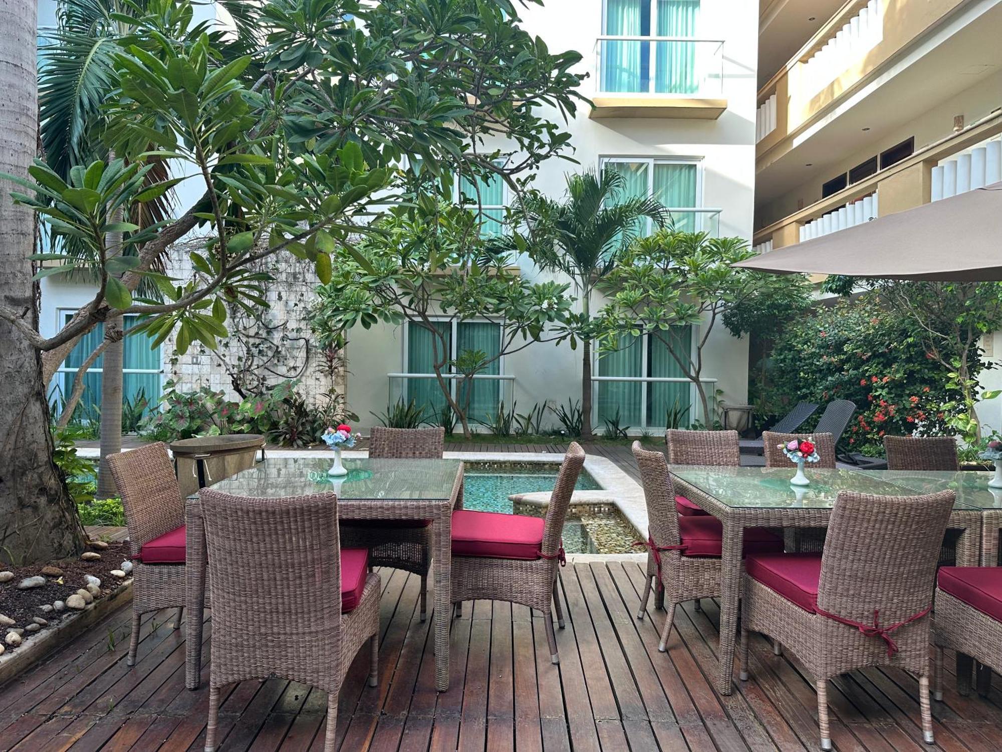 Wyndham Mérida Extérieur photo