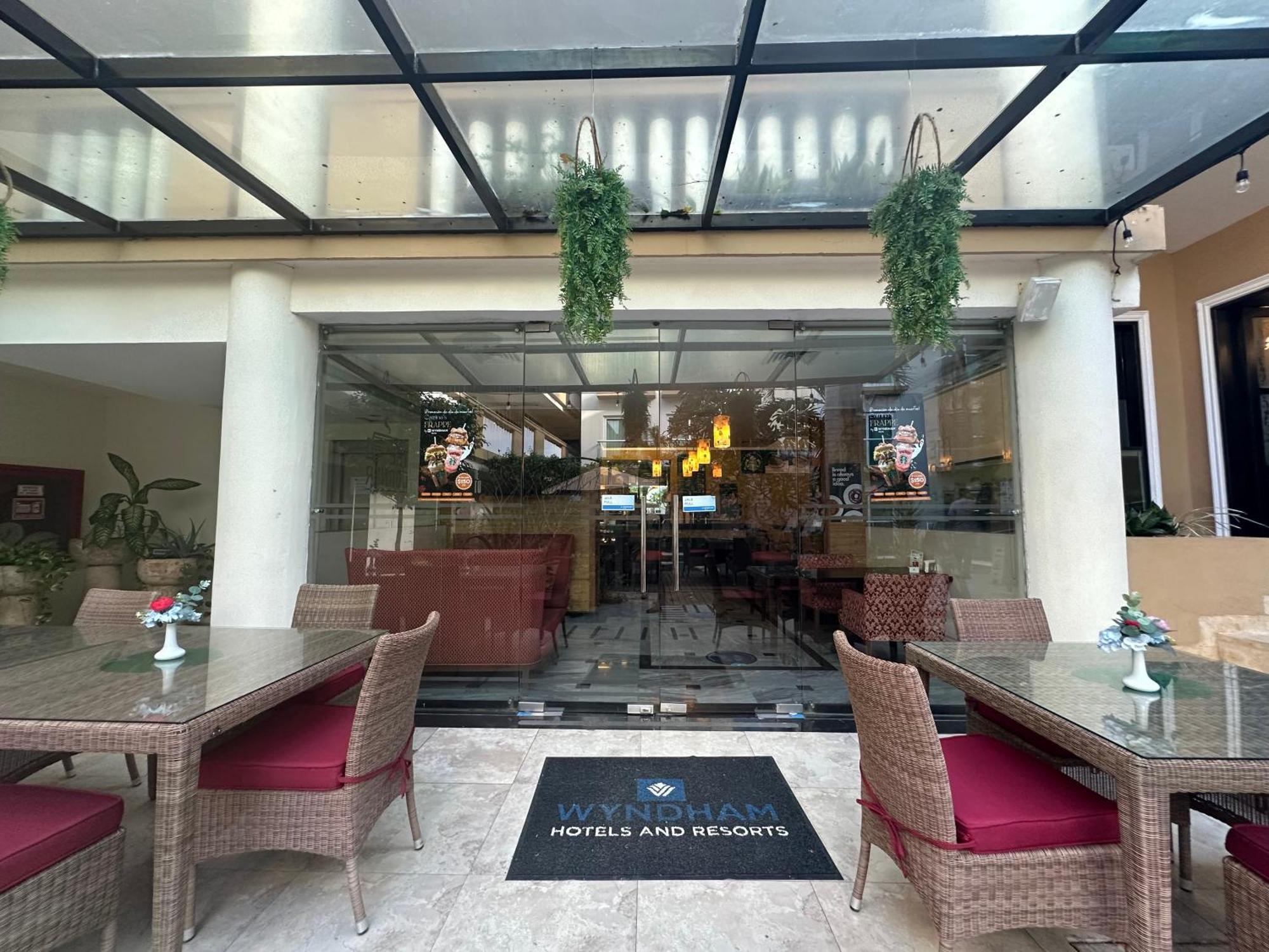 Wyndham Mérida Extérieur photo