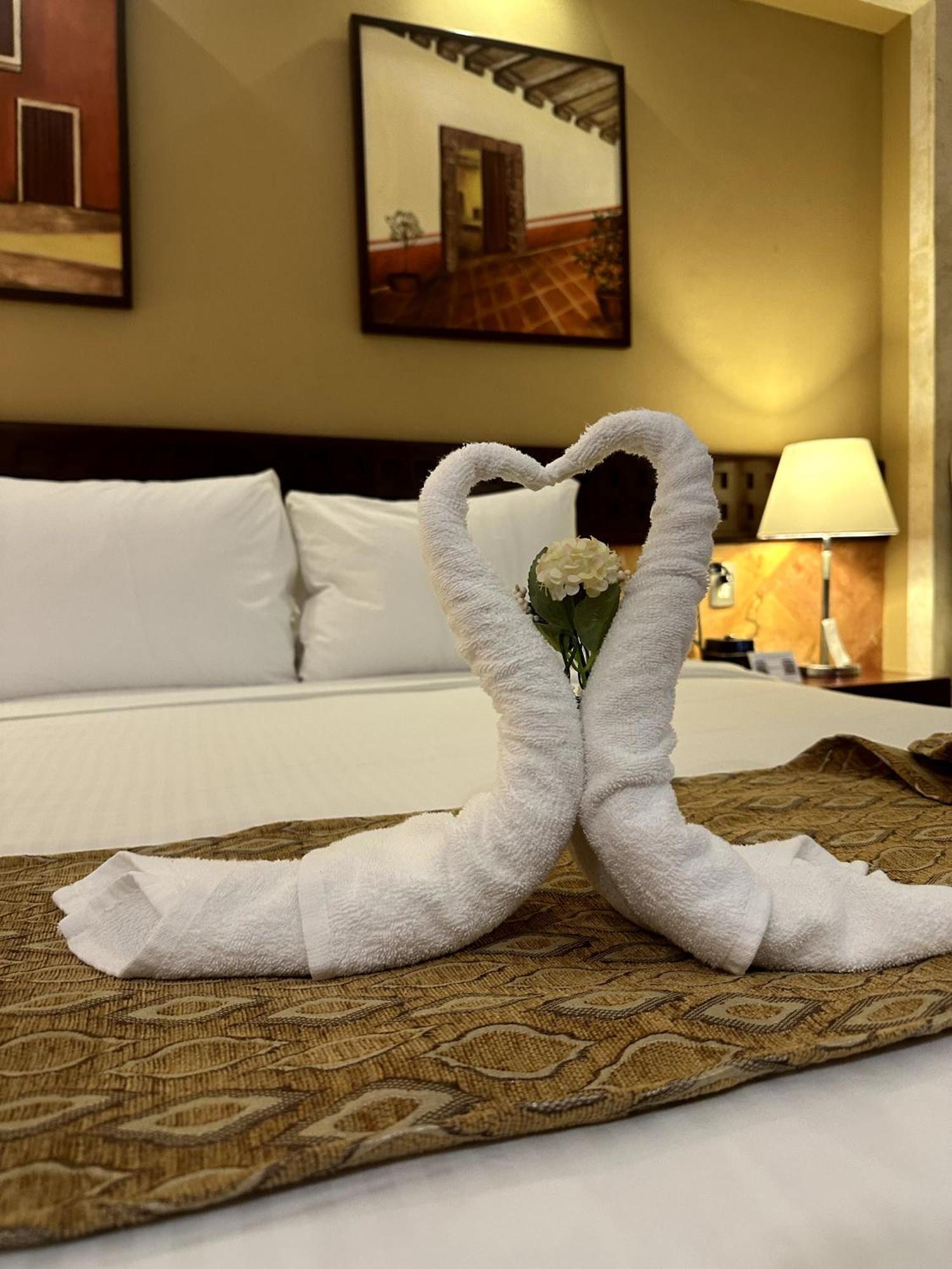 Wyndham Mérida Extérieur photo