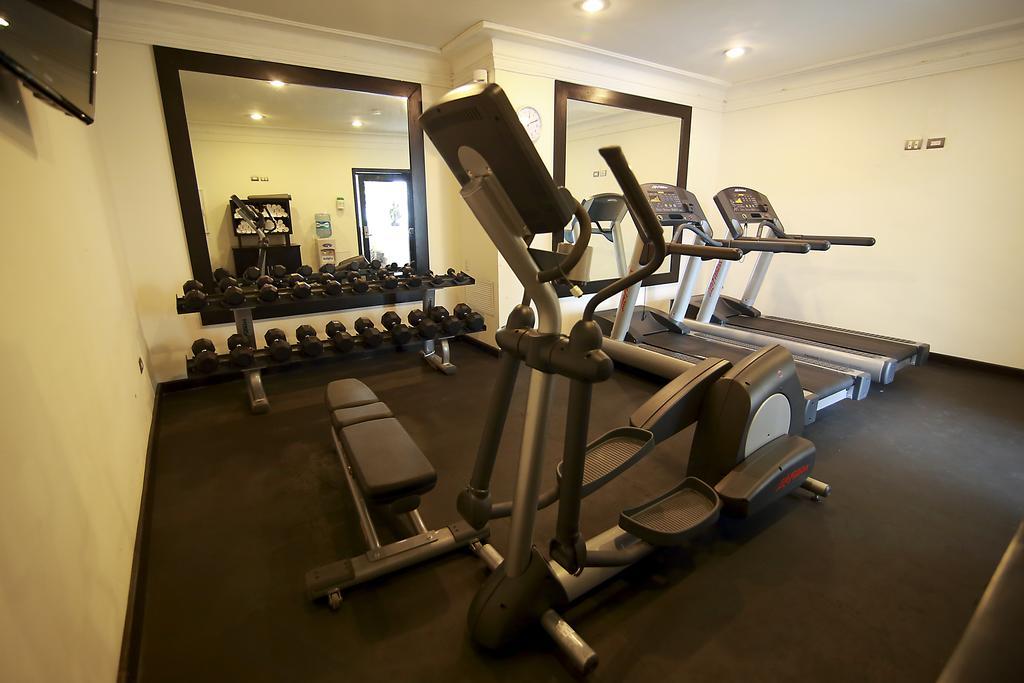Wyndham Mérida Extérieur photo